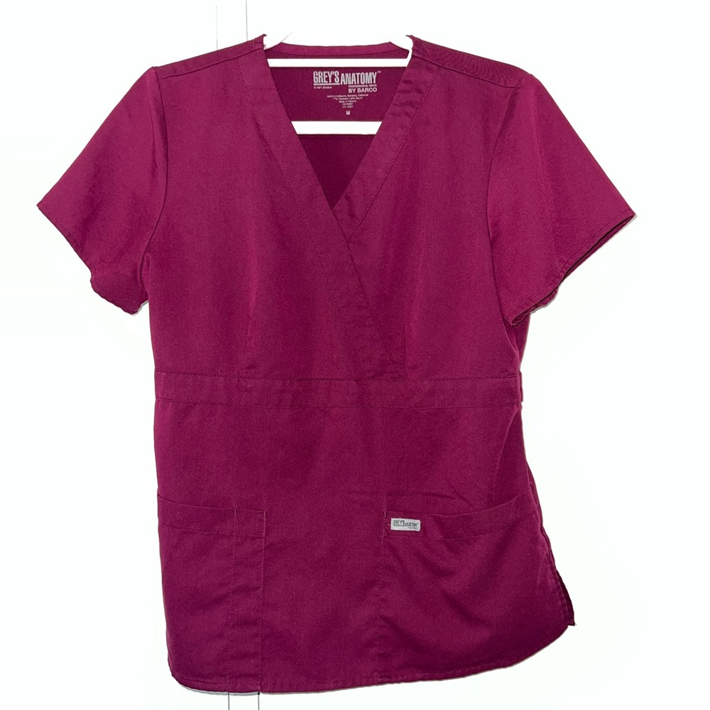 Grey’s Anatomy scrubs top size medium